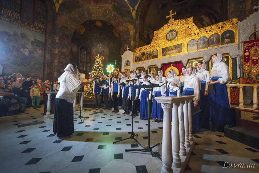 Хор “Радуйся” прийняв участь у IX Всеукраїнському фестивалі колядок і щедрівок «Різдвяний передзвін»
